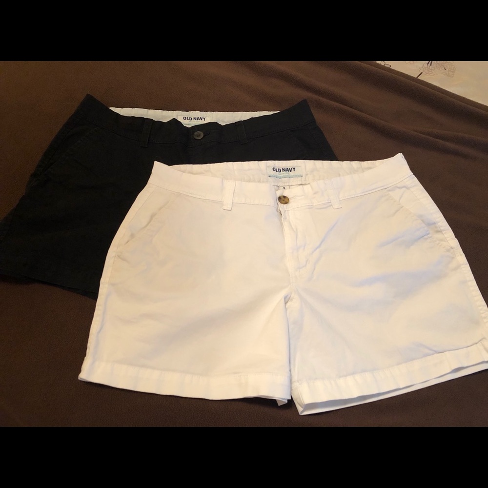 Old Navy Shorts - Size 8 - Black and White